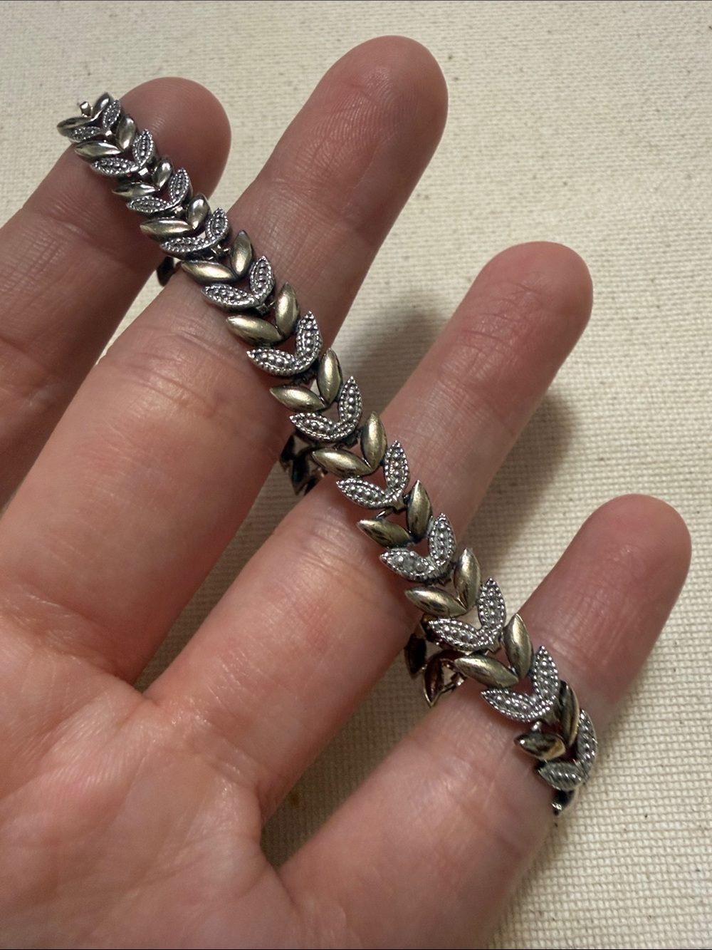 Sterling Silver 925 Leaf Link Bracelet in Silver and Gold tones 7.75’ inch